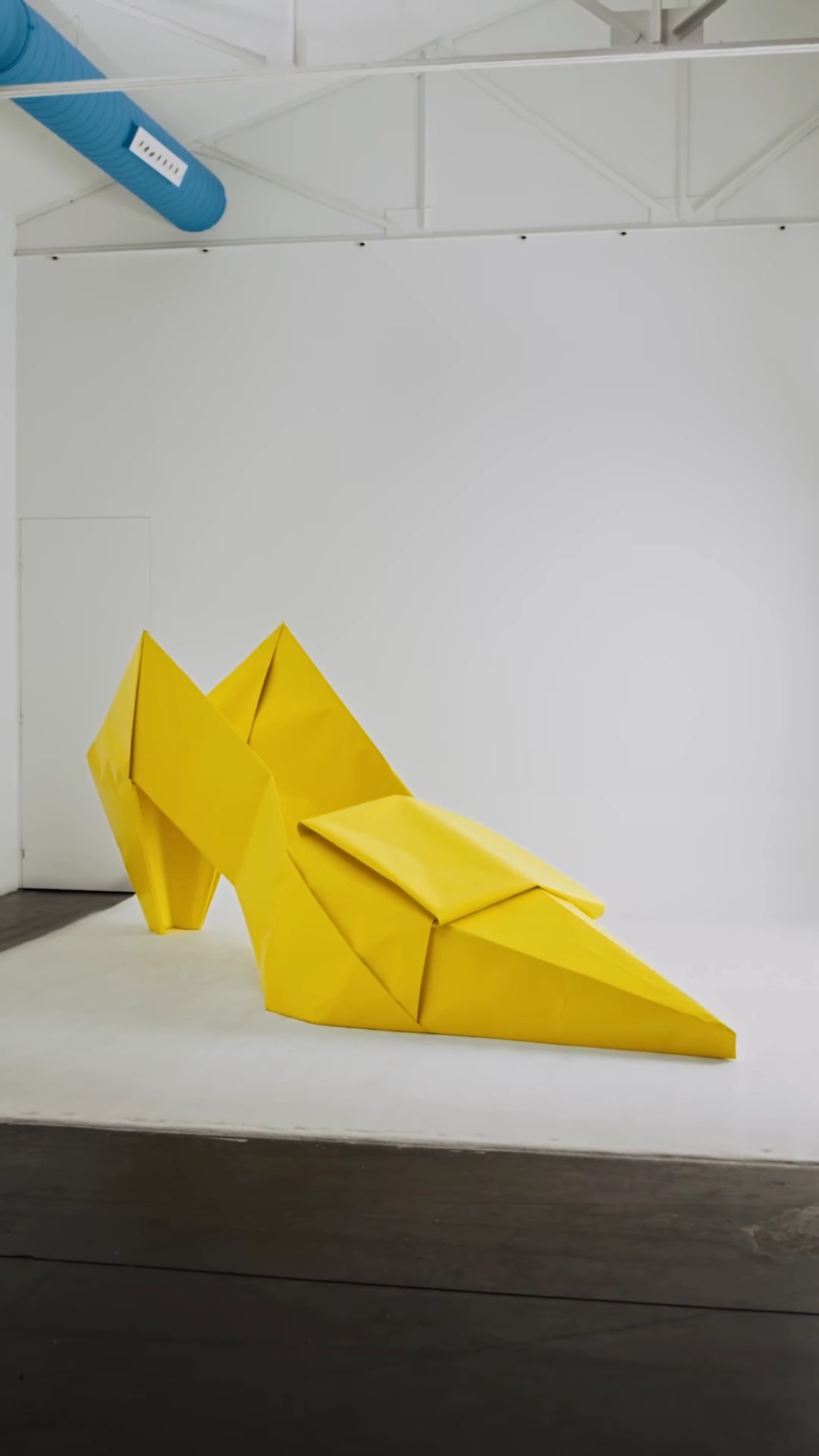 Loewe — Set Design/Construction — Origami Shoe